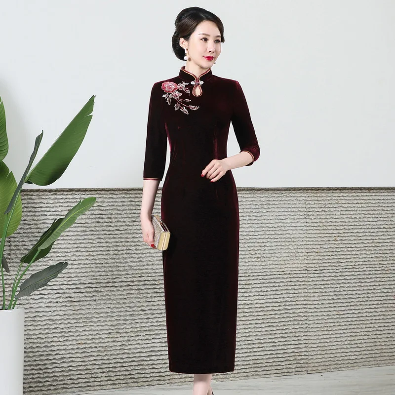 

Plus Size 3XL 4XL 5XL 6XL Velvet Qipao Vintage Classic Mandarin Collar Chinese Dress Cheongsam Exquisite Beads Sequin Vestidos
