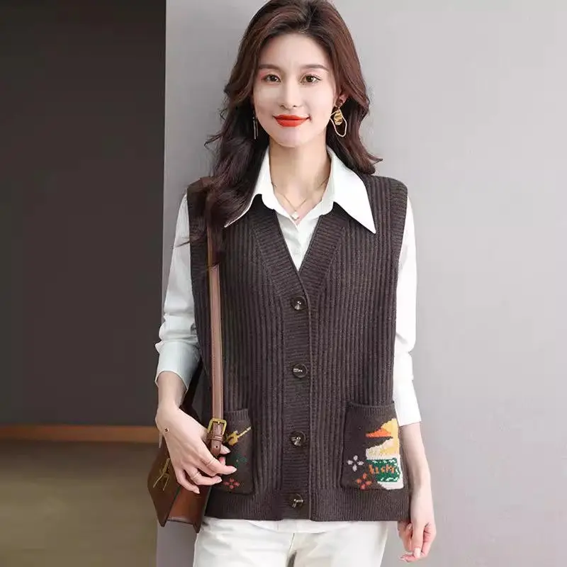 New Knitted Cardigan For Autumn And Wnter Vest For Women Korean Fashion Sweater Jacket  Sleeveless Waistcoat Top A047  ﻿