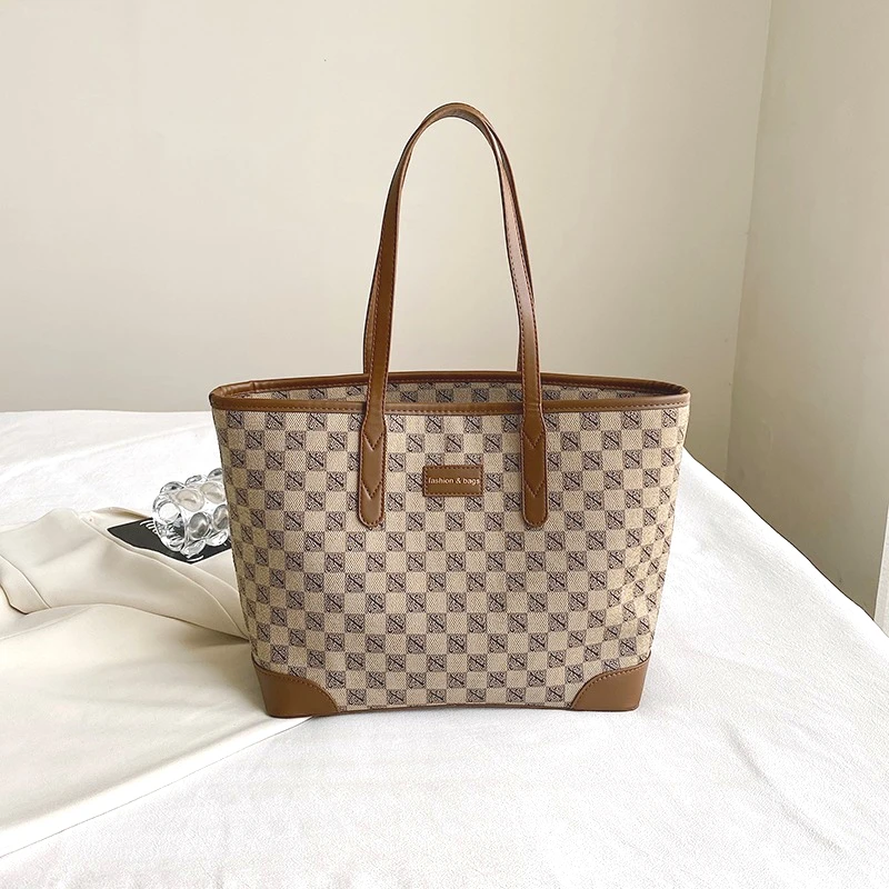 

​​Refined Minimalist Female Bag Handbag Petite Shoulder Bag Pure Lines For Uncluttered Fashion​​