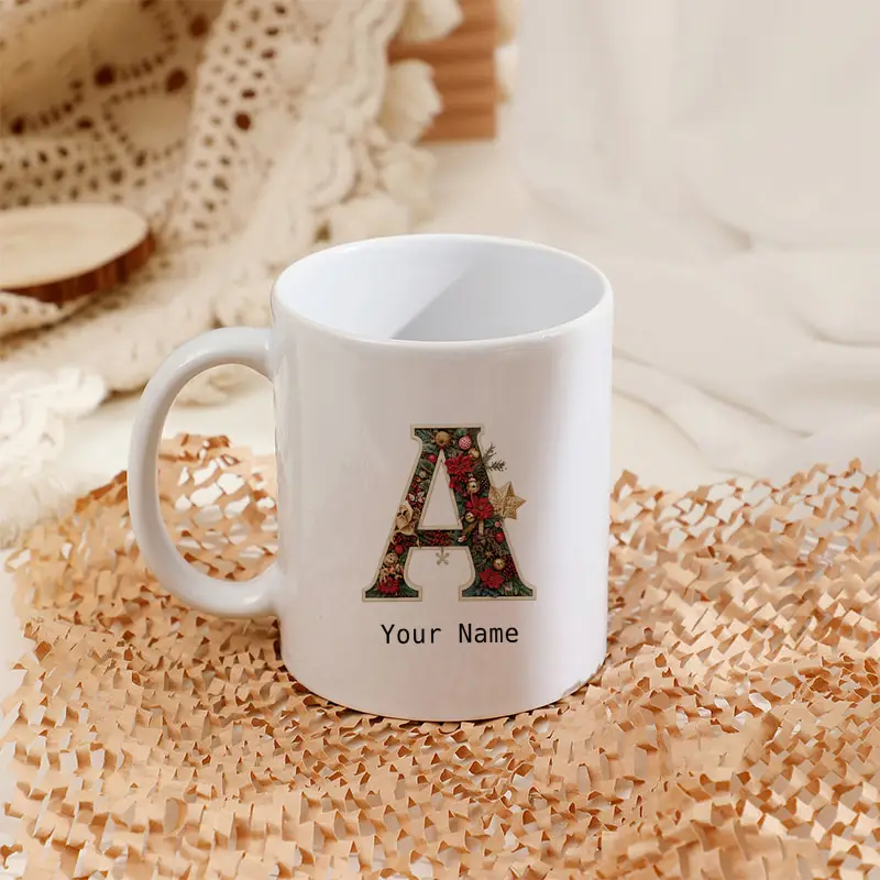 Custom Name Christmas Monogram Letter A-Z Mug Vintage Floral Berry Golden Star Decoration Ceramic Coffee Cup Holiday Gift