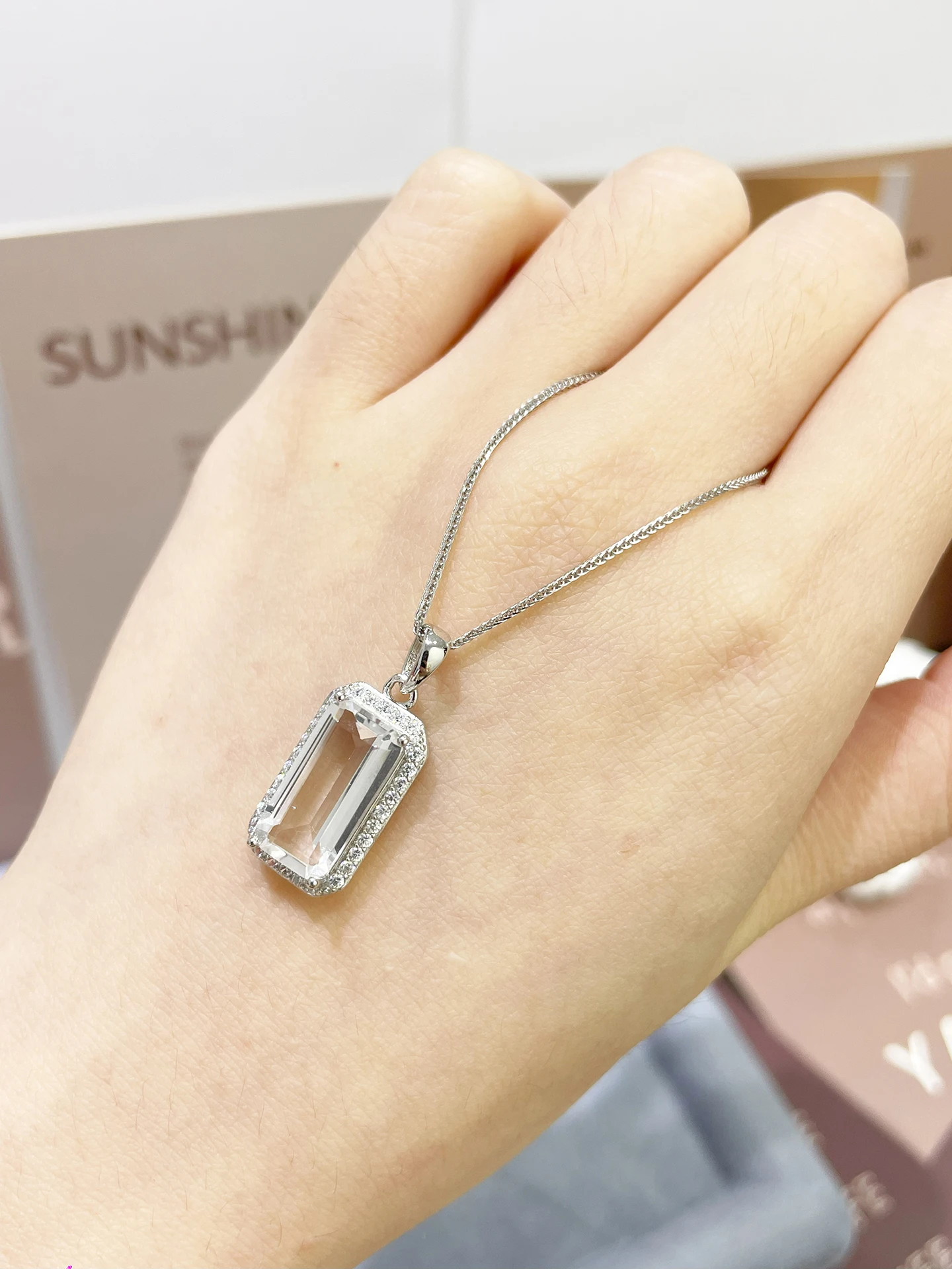 natural-white-crystal-rectangle-pendant-s925-sterling-silver-diamond-embedded-women's-necklace-simple-fashion-versatile-jewelry