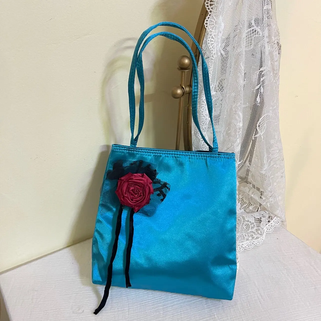 french-romantic-minimalist-girl-handbag-exquisite-gentle-blue-silk-bag-fashionable-charming-red-rose-elegant-ladies-shoulder-bag