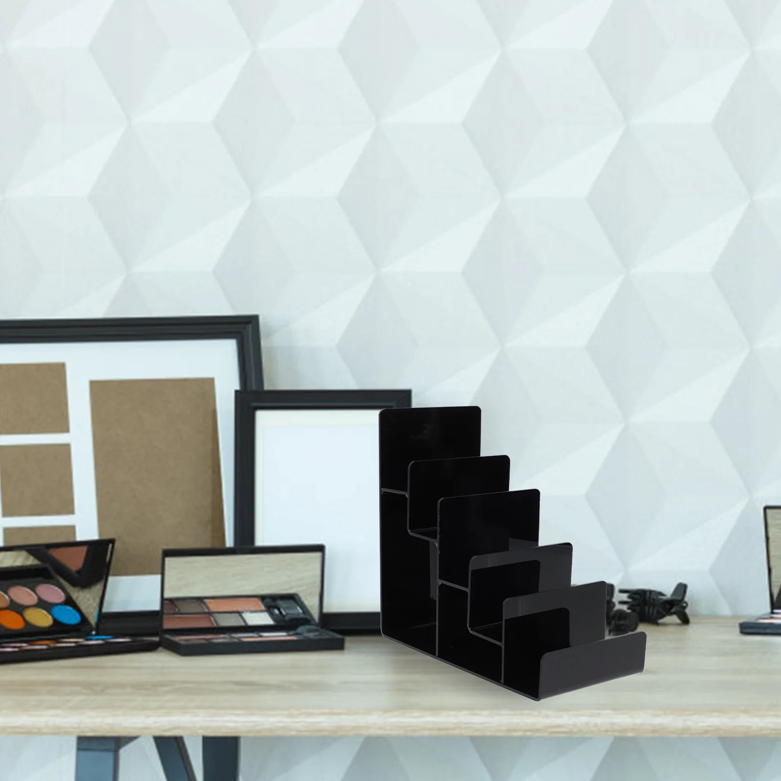 

Multi-Layer Wallet Display Rack Acrylic Sturdy Trapezoid Tabletop Storage Stand For Home Shop Mall Ladder Shape Holder Organizer