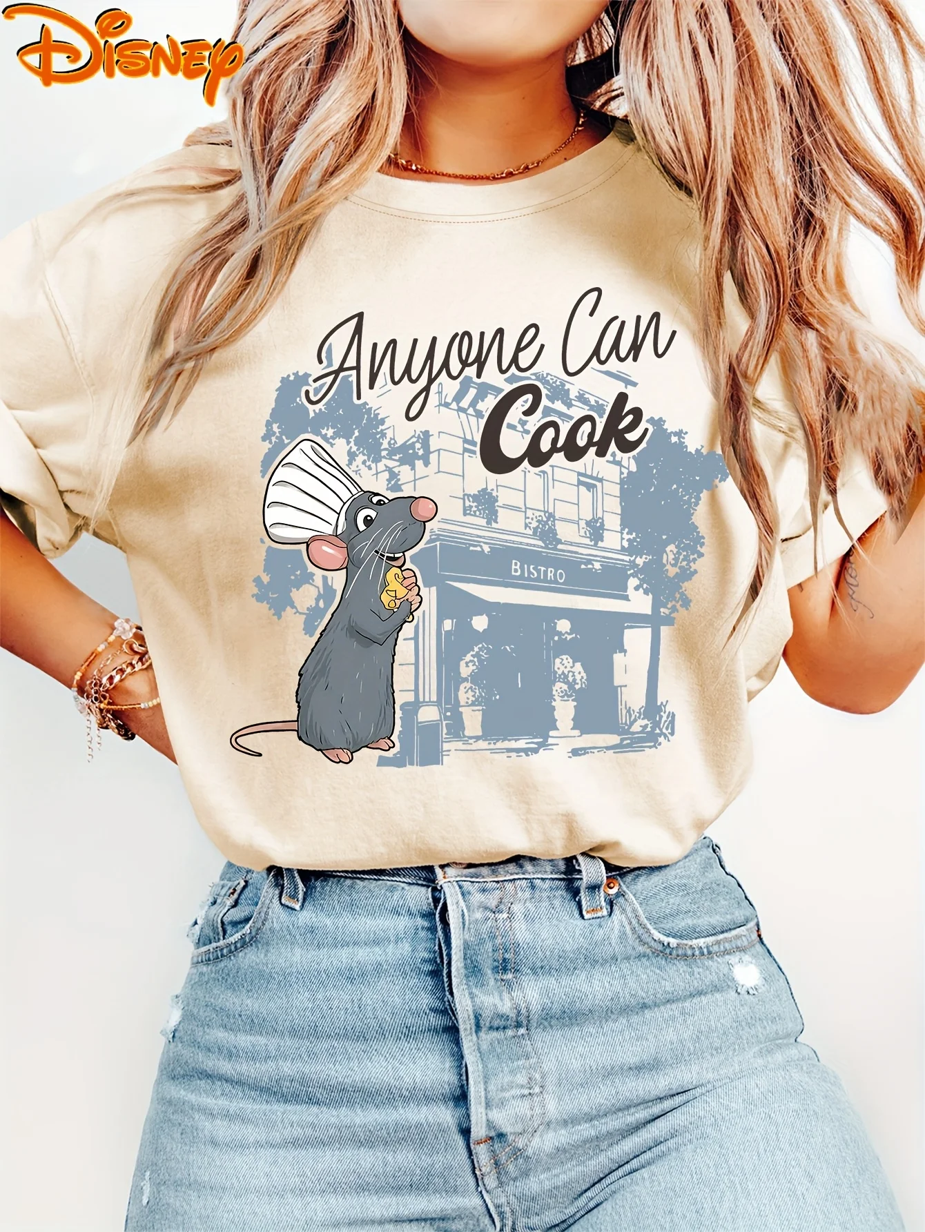 Koszulka z krótkim rękawem i okrągłym dekoltem z nadrukiem czapki szefa kuchni z filmu Disneya "Ratatouille", uniwersalna koszulka bazowa na każdą porę roku dla kobiet i mężczyzn.