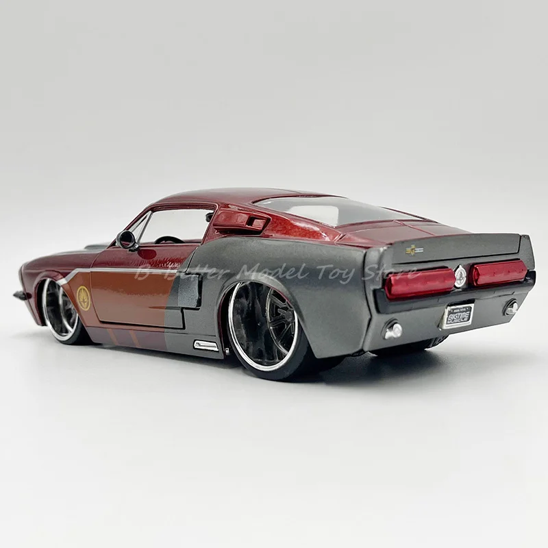1:24 Diecast Metal Car Model Toy 1967 Shelby GT500 Miniature Replica For Collection
