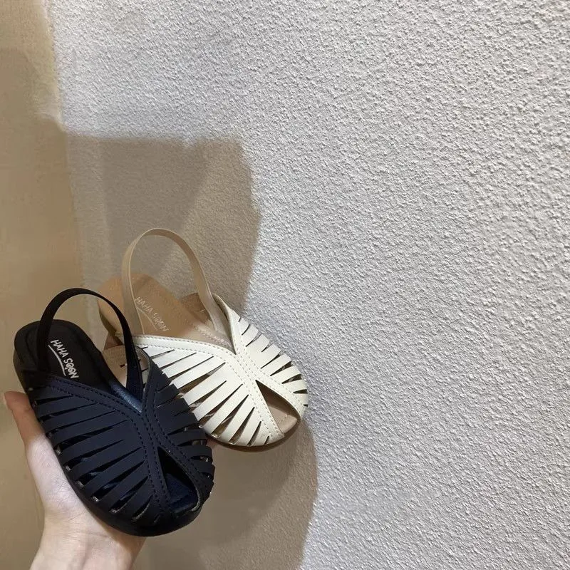

Kids Sandals Korean Style Versatile Girls Beach Shoes Soild Color Soft Bottom 2026 Summer New Children Casual Shoes Non-slip