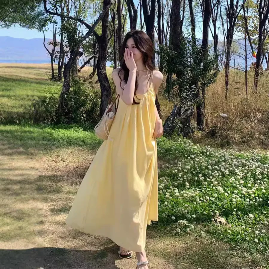 

Vacation Style Yellow Strap Women's Summer Beach Outfit Loose Age-Reducing Long Dress