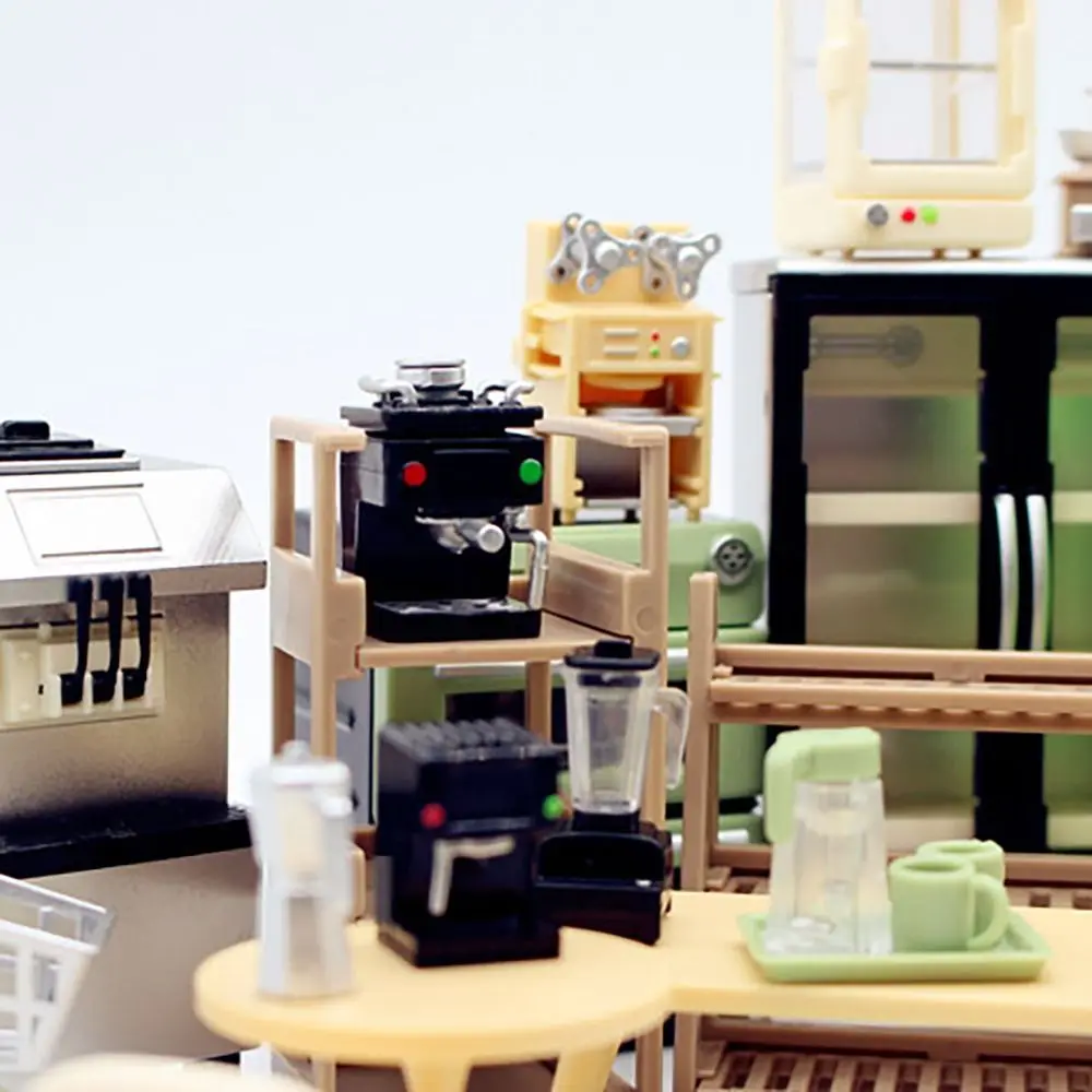 ชุดทำของขวัญ DIY 1:12 เครื่องชงกาแฟจิ๋วสำหรับบ้านตุ๊กตา ทำจากพลาสติก รุ่นเครื่องชงกาแฟแสนสนุก อุปกรณ์เสริมบ้านตุ๊กตาสำหรับเด็กผู้หญิง