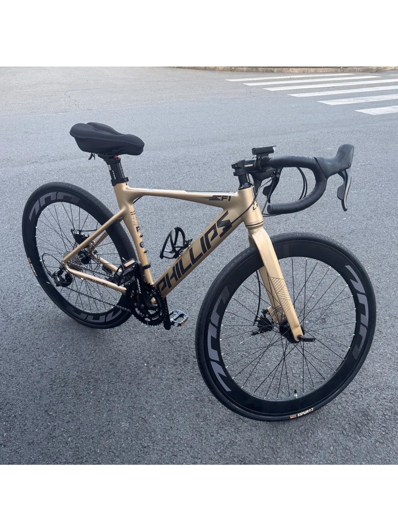 AliExpress Yuetugo 2026 new 700C curved handlebar road bike lightweight frame Road Racing bicycle dual disc brake 27 speed gravel bicicleta Racing