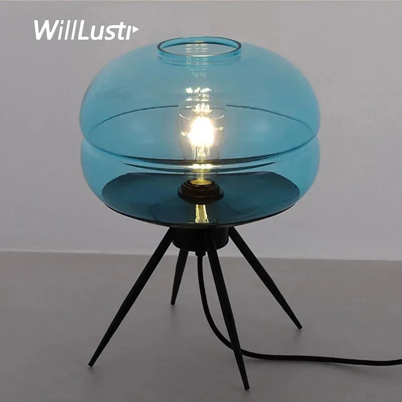 

UFO Glass Table Light Luxury Iron Desk Lamp Hotel Cafe Living Room Bedside Study Amber Smoke Blue Art Deco Lighting