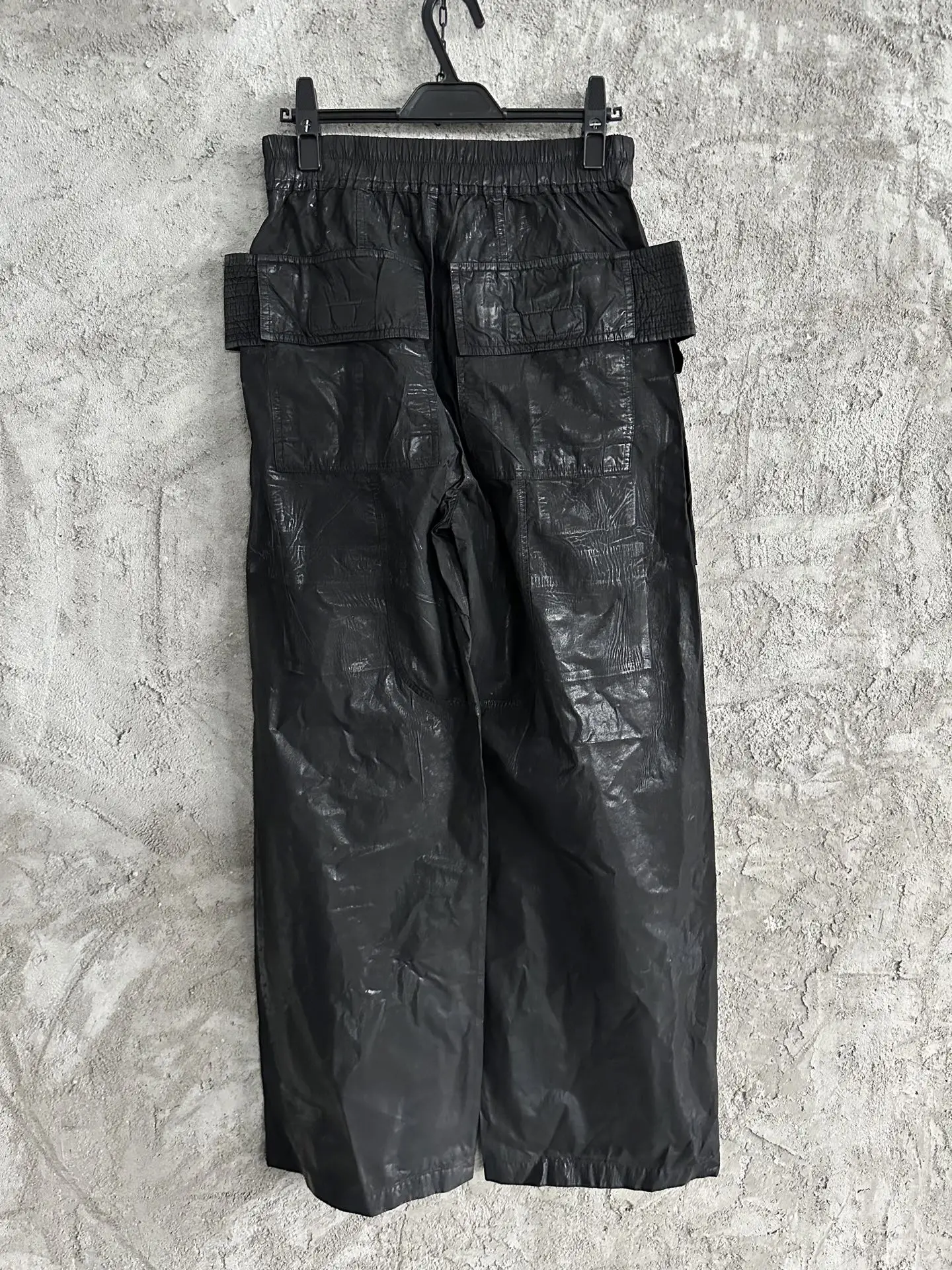 جينز رجالي من Owen Seak مصنوع من قماش الدنيم بالشمع الزيتي كلاسيكي قوطي للرجال مطلي غير رسمي عالي الشارع مستقيم الهيب هوب جينز متين سروال فضفاض