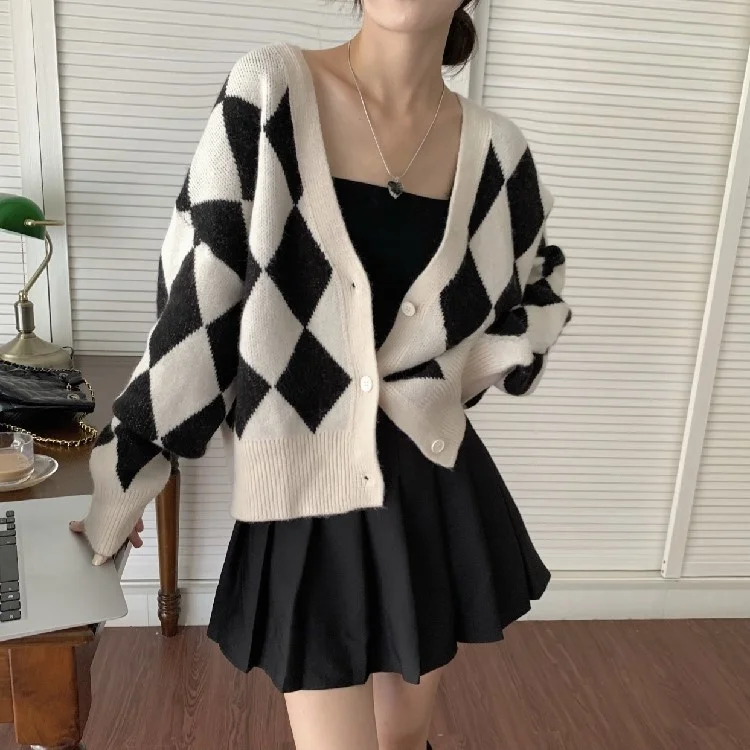 시크한 V넥 싱글 버튼 루즈 스웨터 여성용 가을 2024 트렌디 니트 아우터웨어 슬림 다이아몬드 패턴 가디건