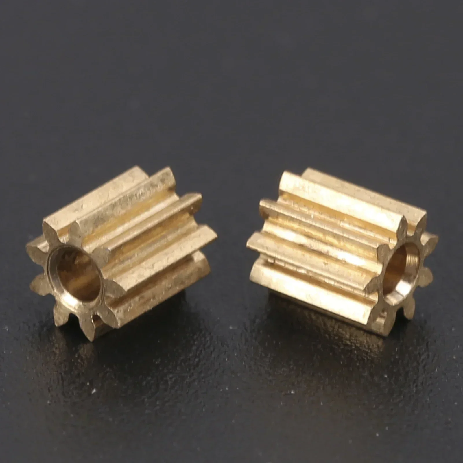 2pcs Motor Pinion Gear Brass Replacement For Duplo Intelli Lok Module 0.5 9 Teeth