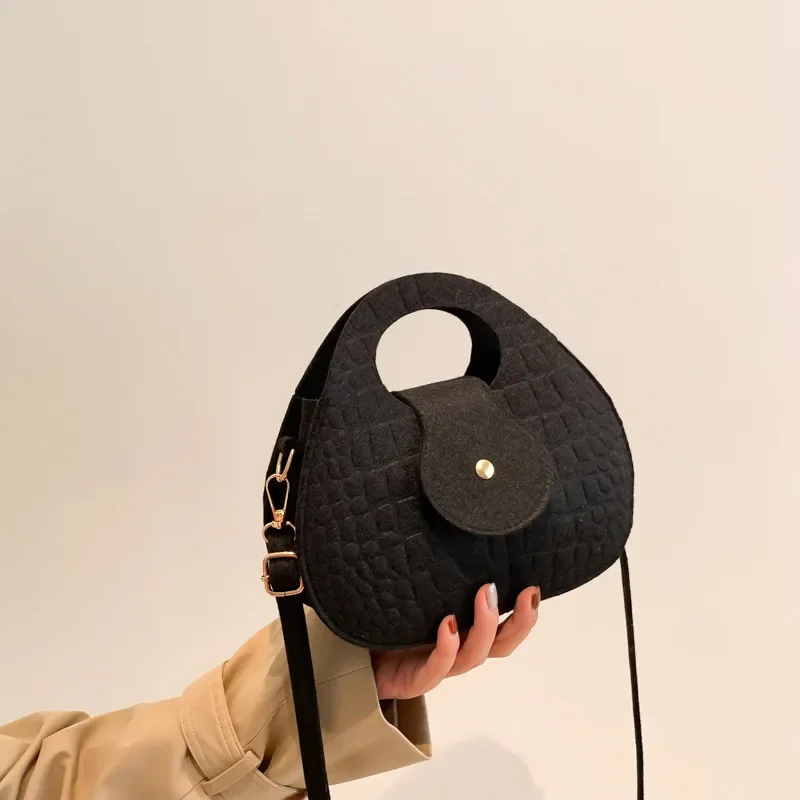 

Solid color temperament women's bag felt underarm bag casual shoulder hand carry small square bag