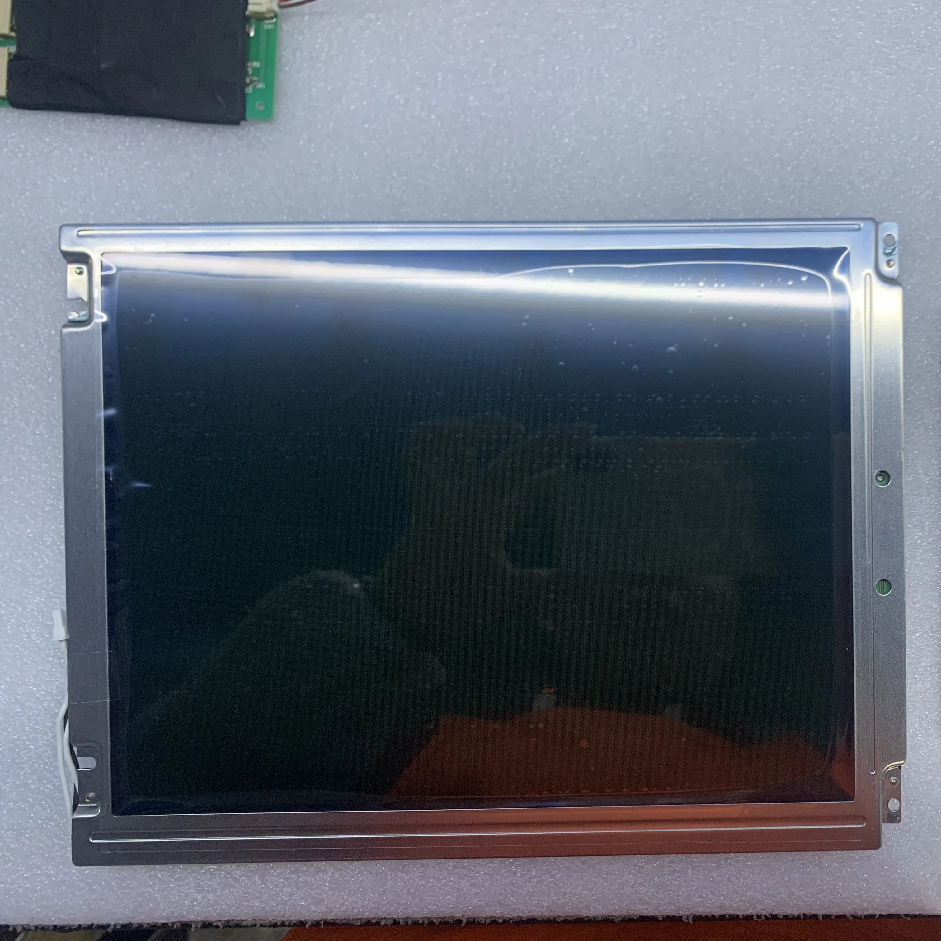 Panneau d'affichage pour écran LCD NL6448BC33-46