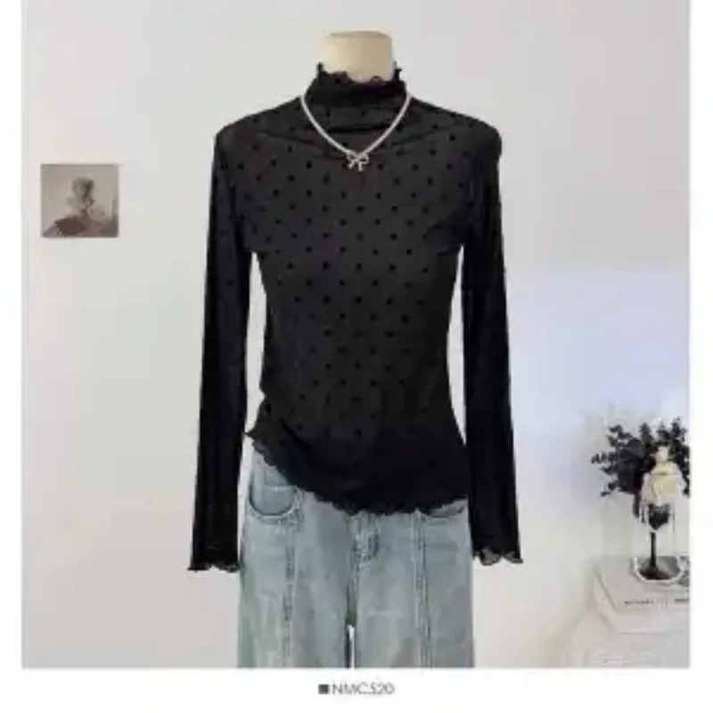 قميص أسود شبكي بياقة مدورة 2025 قميص نسائي جديد للخريف نحيف منقط داخلي بأكمام طويلة تي شيرت رفيع #4