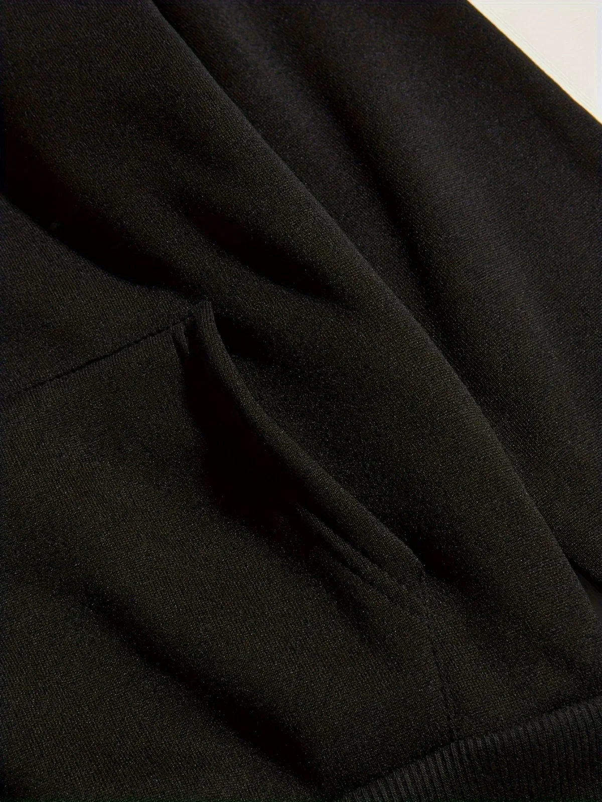 سويت شيرت نسائي كاجوال بغطاء للرأس مع طباعة الهالوين وجيب الكنغر السميك مناسب للأنشطة والارتداء اليومي