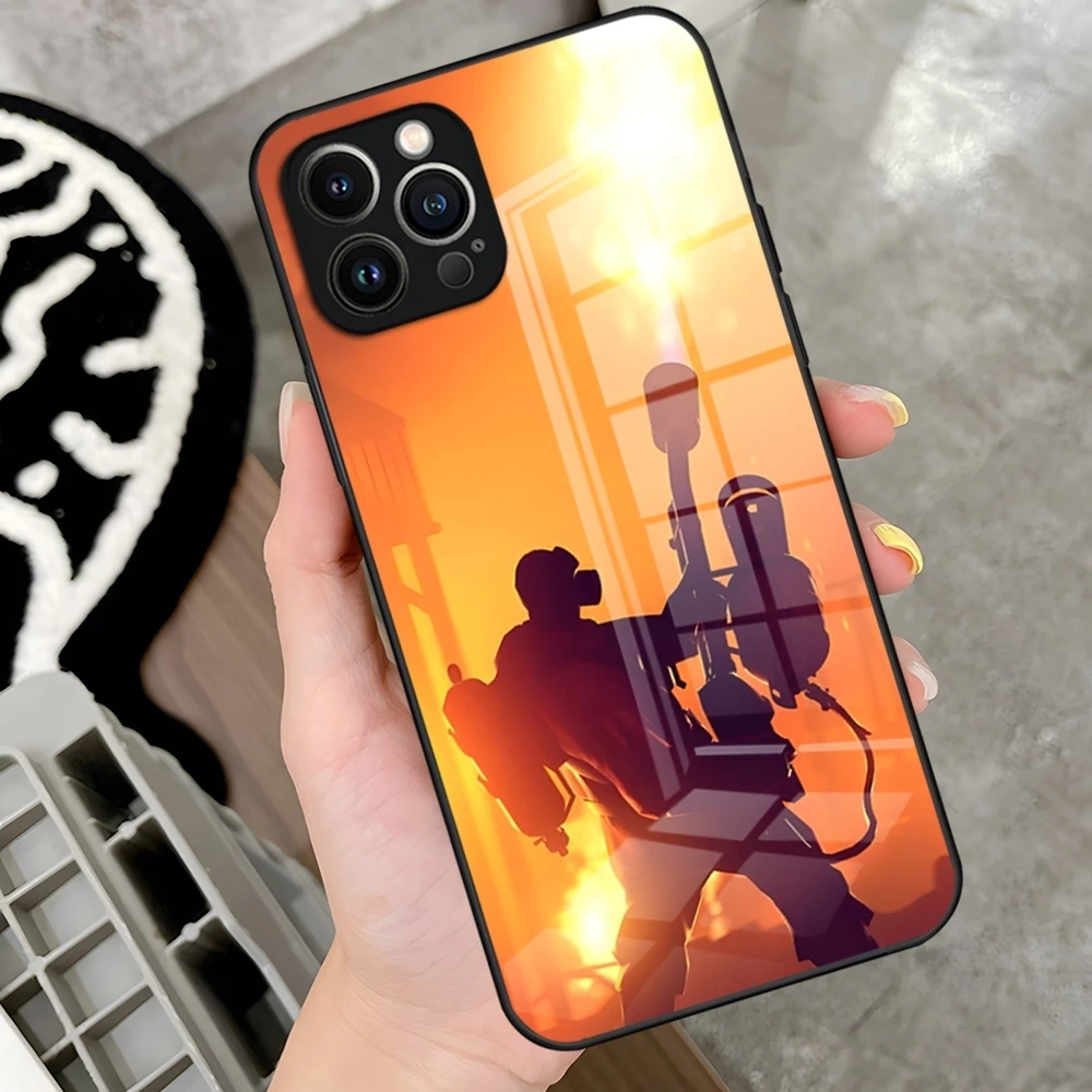 Team Fortress 2 Phone Case For IPhone 15 Pro 16 15 14 13 12 11 Mini X XS XR Max 6 8 Plus SE 2020 Glass Design Cove