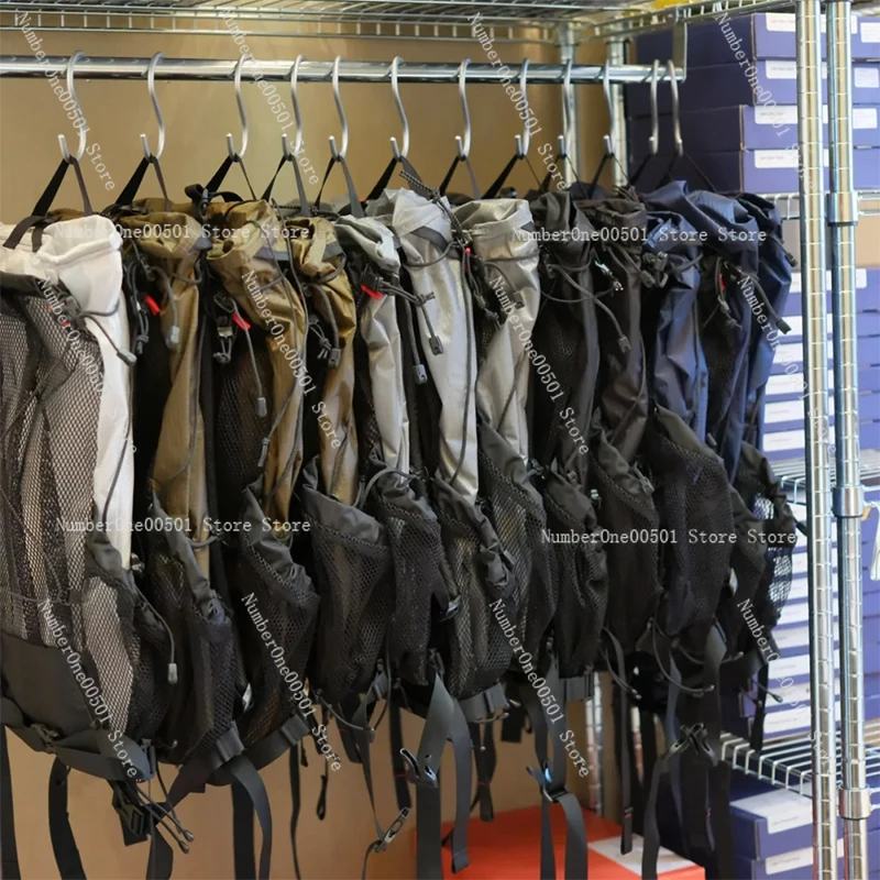 خفيفة الوزن في الهواء الطلق على ظهره حقيبة ترحال خفيفة الوزن تسلق الجبال متعددة الوظائف حقيبة سفر التخييم تسلق شبكة حقيبة الظهر