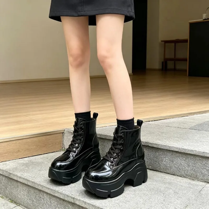 Platform Heightened Booties Women's Autumn and Winter New Fashion Lace-up Small Leather Shoes