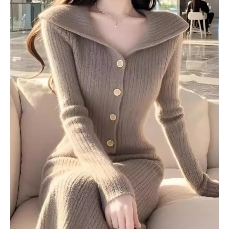 

Waist in Sweater Dress 2024 Winter New Temperament Knitted Long Dress Female A-line Skirt Soft Method Xiaoxiang