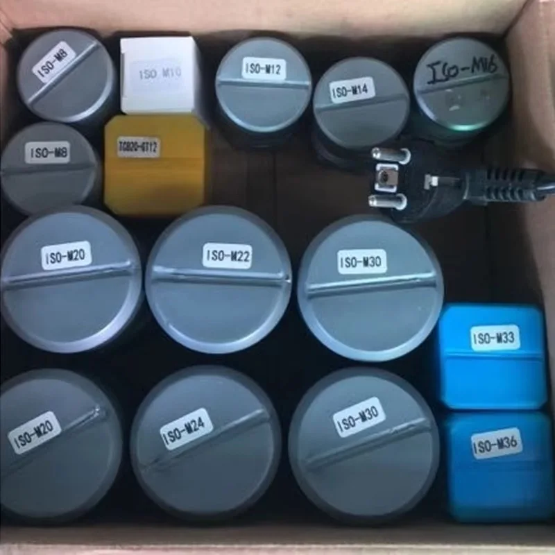 Prodotto popolare Maschiatrice elettrica automatica con braccio flessibile servo verticale M6 - M36 in vendita