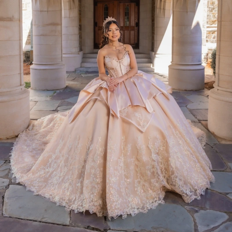 

Champagne Shiny Ball Gown Quinceanera Dresses Sequin Applique Lace Beading Crystal Tull Corset Off Shoulder Sweet 16 Dress vesti