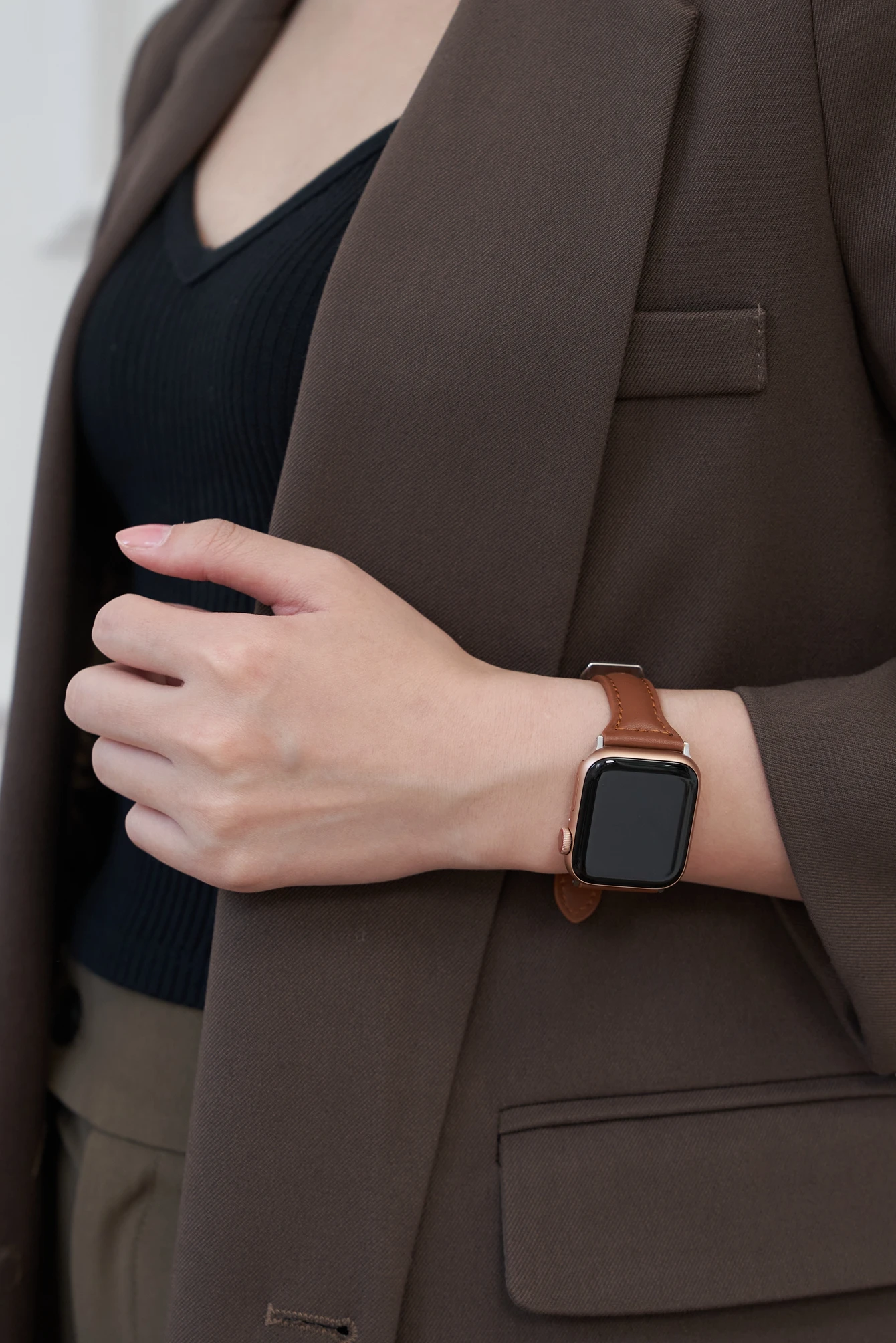 

Leather loop For Apple Watch band women brown Series Ultra 10/9/8/7/6 38mm 40mm 41mm 42mm 44mm 45mm 46mm Strap