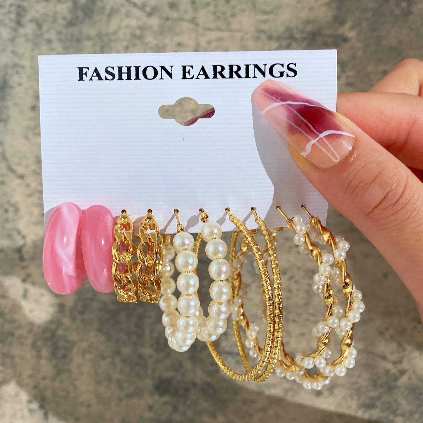 5-Piece Retro Exquisite Personalized Temperament Wrapped Imitation Pearl Earring Set Simple Powder AcrylicChainEarrings forWomen