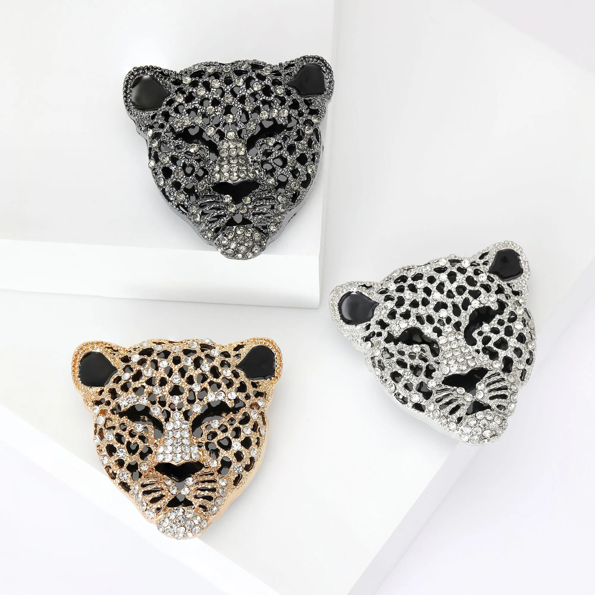 Rhinestone Leopard Brooches for Women Unisex Leopards Heads Pin Animal Lapel Pins Office Party Friend Gifts Accessories