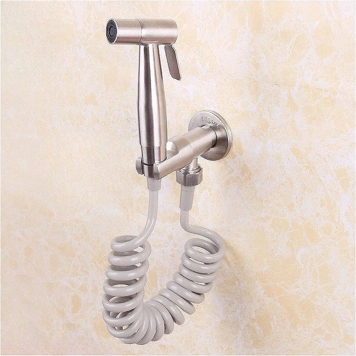 

Приспособление для унитаза в ванной комнате, корпус для биде с одним отверстием и держателем распылителя, холодный кран, черный хром, уличный ручной комплект Shattaff