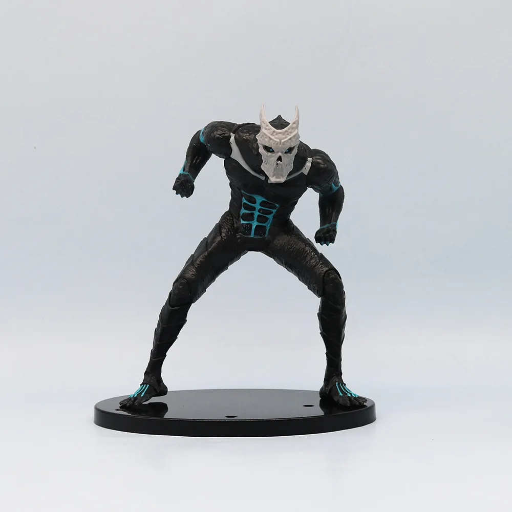 13CM Anime Kaiju Nr. 8 Figur Monster Anime Merkmale der stehenden Haltung und Stanzen Modell Spielzeug Geschenk Actionfigur PVC