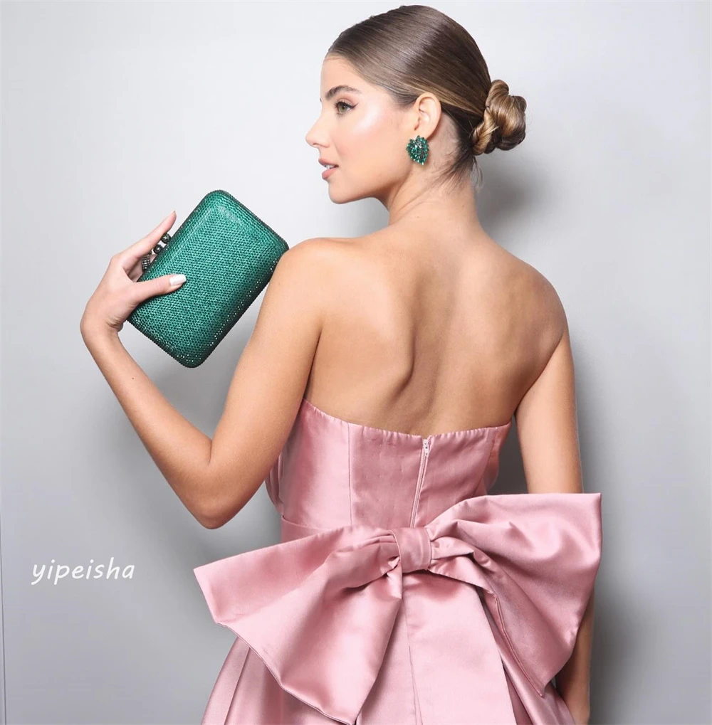 ที่กําหนดเอง S Bow Draped จีบ Ruched คนดัง A-Line Strapless Bespoke โอกาสชุดเดรสยาว