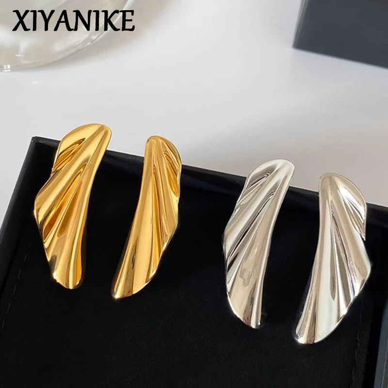 XIYANIKE Simple Metal Pleated Leaf Ear Stud Piercing Earrings For Women Niche Fashion New Jewelry Lady Gift Party aretes