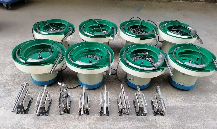 Customized vibration disc automatic screening and sorting screw machine. Please contact before placing an order