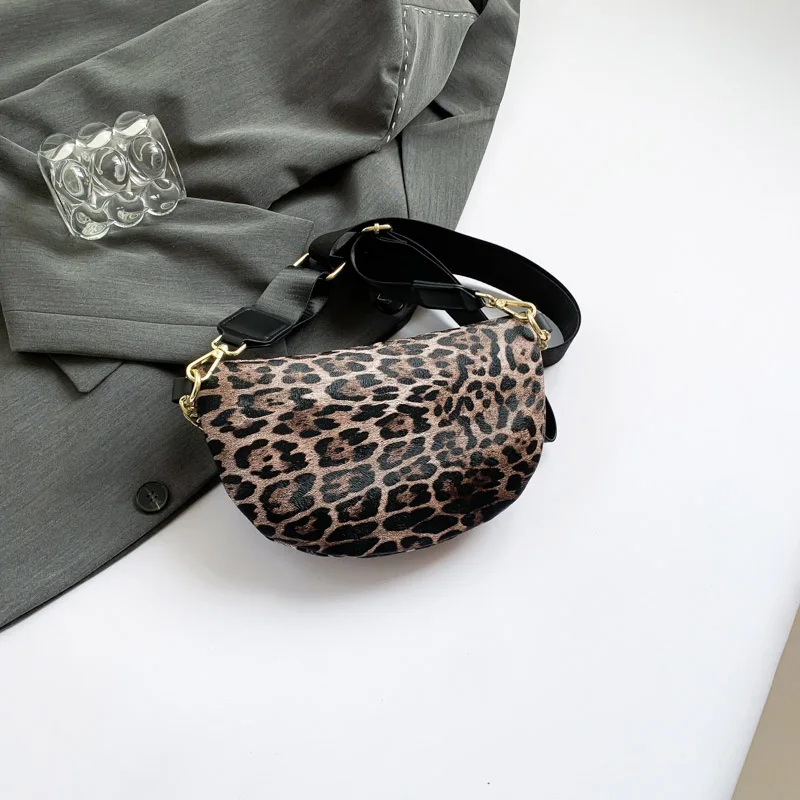 Fashion Waist Pack for Women Leopard Print Fanny Pack Simple Shoulder Crossbody Bags Leather Chest Bag Phone Pack Lady Waist Bag