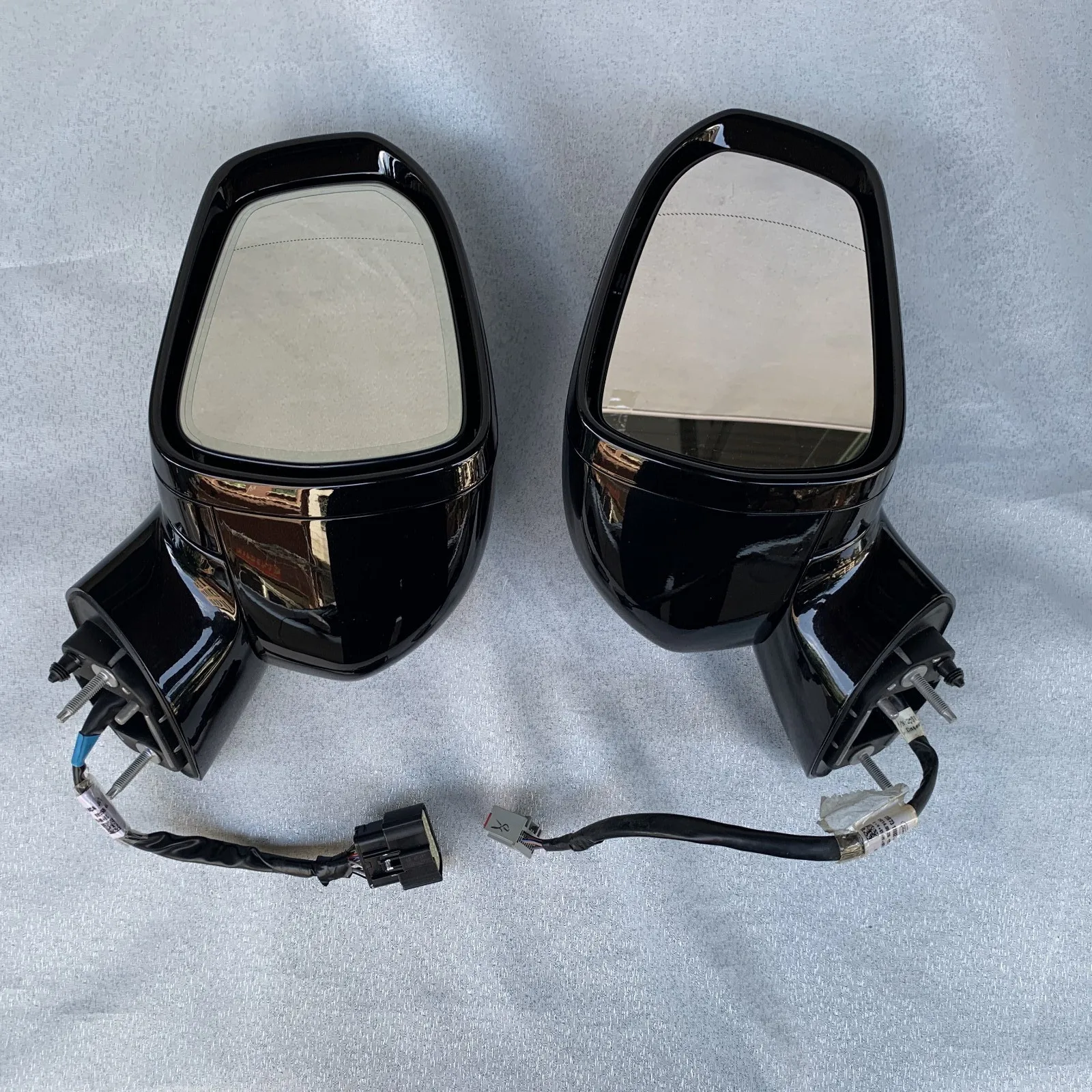 

1 pair DS73 17683 BCA DS73 17682 GB rearview mirror for Ford