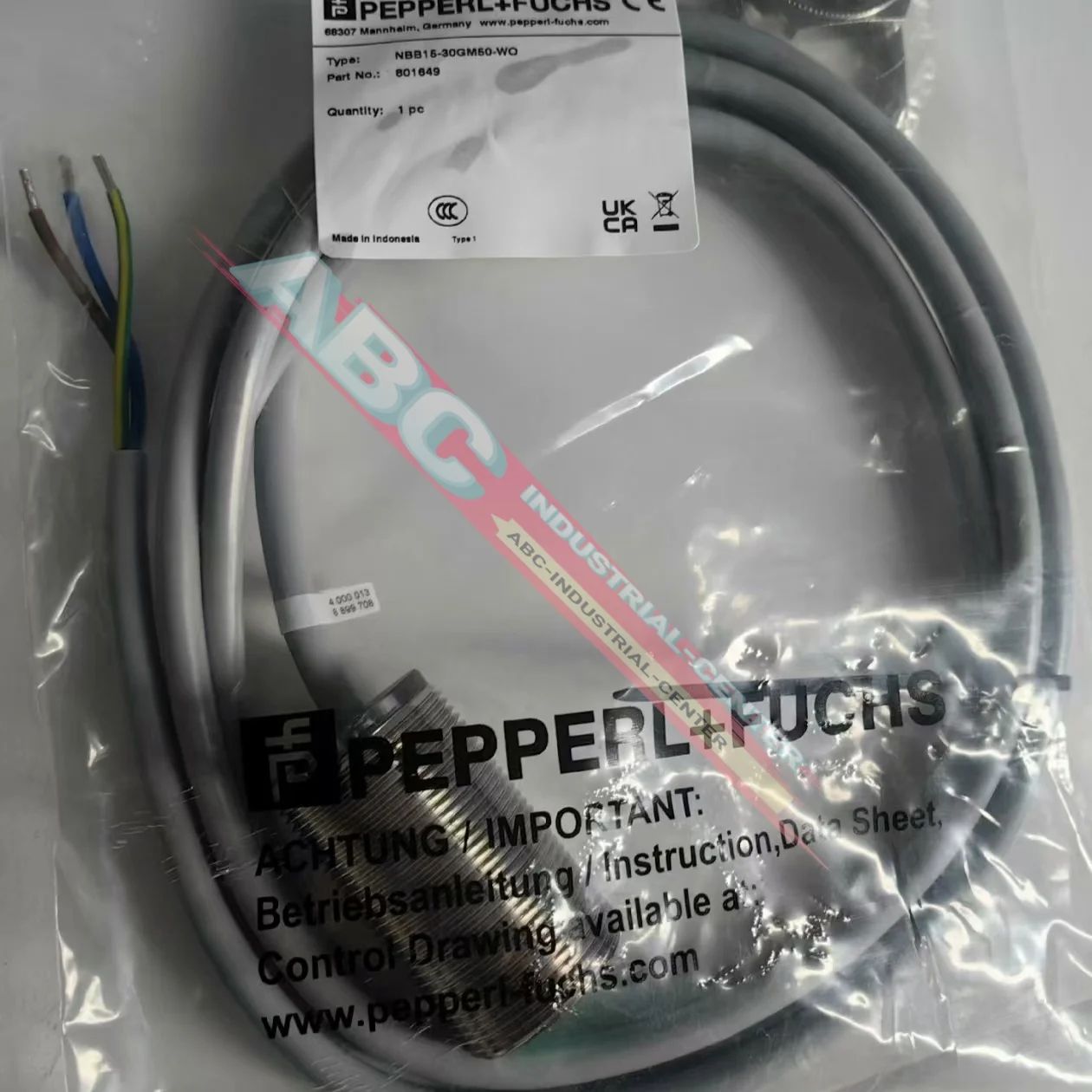 新しいオリジナル UB500-18GM75-I-V15 インダクティブセンサー UB800-18GM40-I-V1
