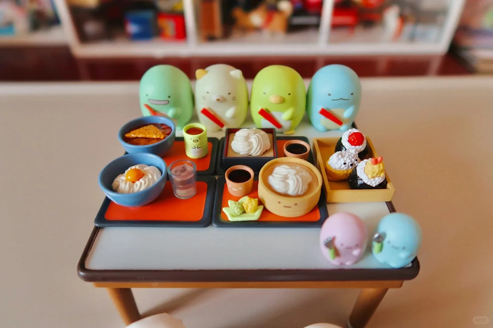リーメントオリジナル 8 個すみっコぐらしうどんブラインドボックスアニメアクションフィギュアおもちゃ子供のためのギフトグッズモデル装飾品おもちゃ