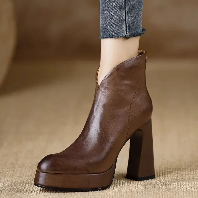 2024 New Soft Leather Women Ankle Boots Platform Short Booties Winter Botas Warm Shoes Round Toe Back Zip Black Brown