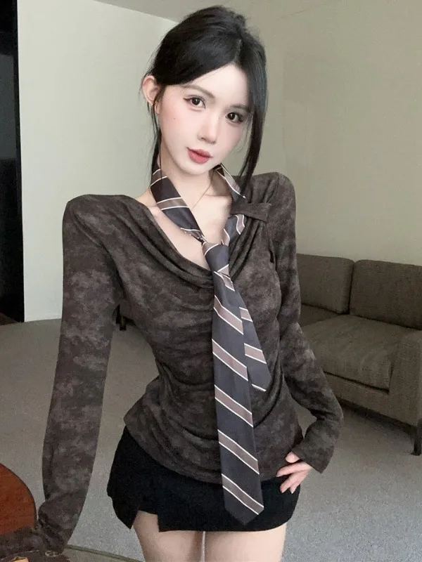 

Retro Tie Dye Long Sleeve T-Shirt Women's Autumn New Korean Design Sense Pleated Waist Slim Fit Top Fashionable Casual Wear