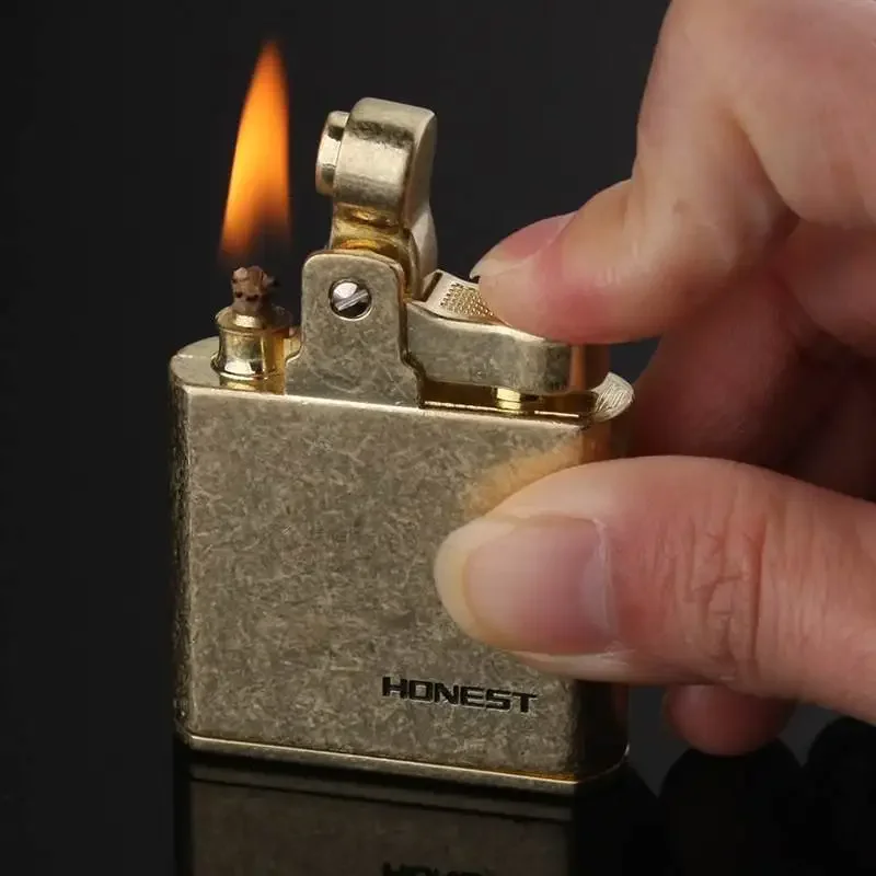 Honest High-end Kerosene Lighter Vintage Retro Copper Lighter Press Ignition Cigarette Accessories Men’s Gift