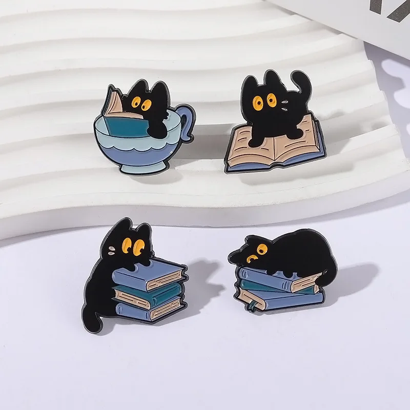 Animal Brooch Cartoon Cute Funny Puppy and Kitten Series Set Metal Badge Small Jewelry Wholesale Bag Pins for Caps Cap Pin Lapel