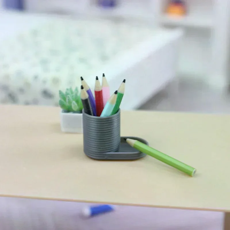 1 Set 1:12 Poppenhuis Miniatuur Poppenhuis Penhouder + 6 Kleurpotloden Set Pop Home Decor Fantasiespel Poppenhuis Briefpapier speelgoed