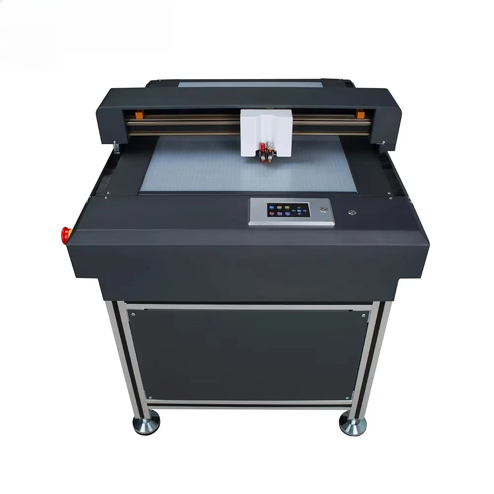 F13090 CCD Camera Vacuum Adsorbing Flabed Cutting Plotter Machine For Advertising, Packaging And Signage Industries