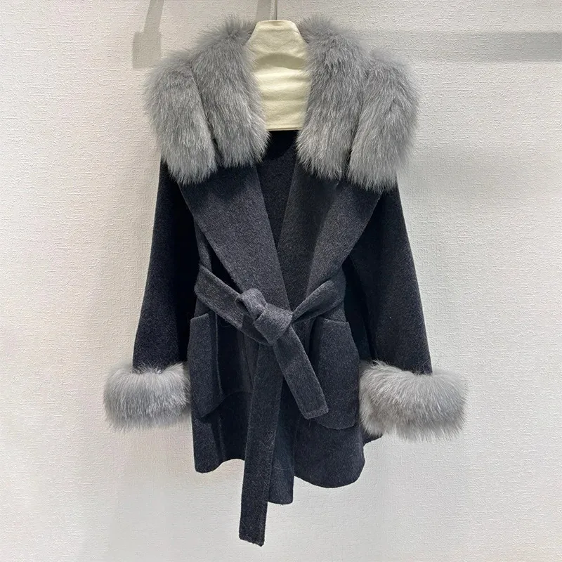 

High quality French style Natural Fox Fur Collar Women's Woolen Blends Coat Fashion Female Luxury Cashmere Jacket 926122