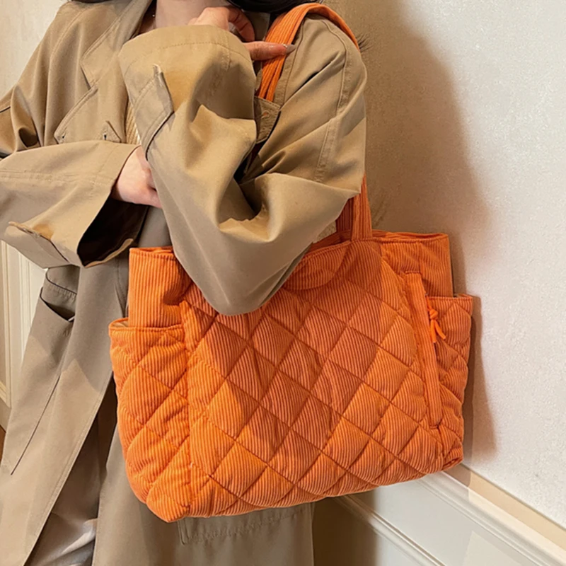 

Tiptoegirls Large Capacity Corduroy Totes Bag Winter Women Handbag for Daily Commute Casual Vintage Square Designer Shoulder Bag