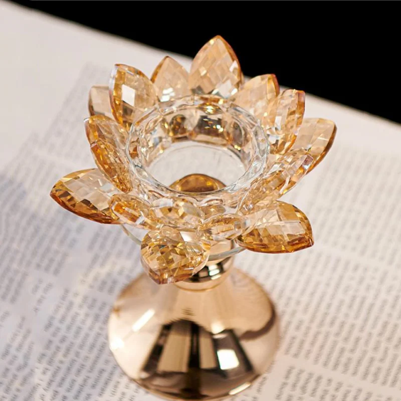 

A1 Creative Flower Crystal Scented Candle Holder Lotus Glass Flower Aromatherapy Base Candlestick Home Decoration Accessories