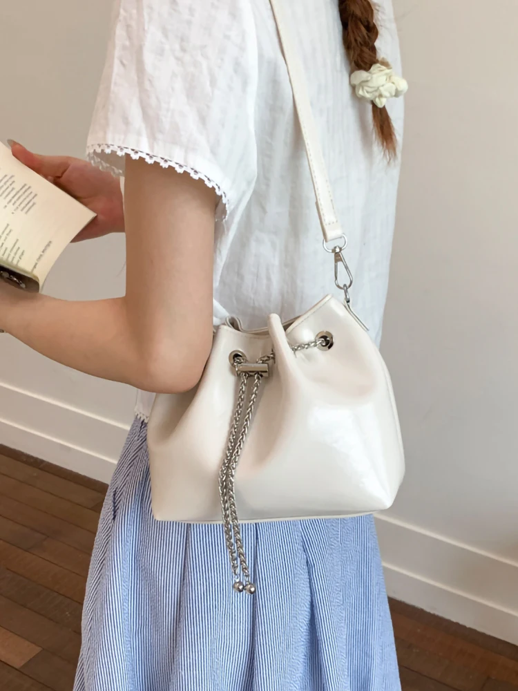 

Women Patent Leather Cross body Bag Solid Color Chain Drawstring Bucket Bags Korean Casual Fashion Versatile Female Handbag