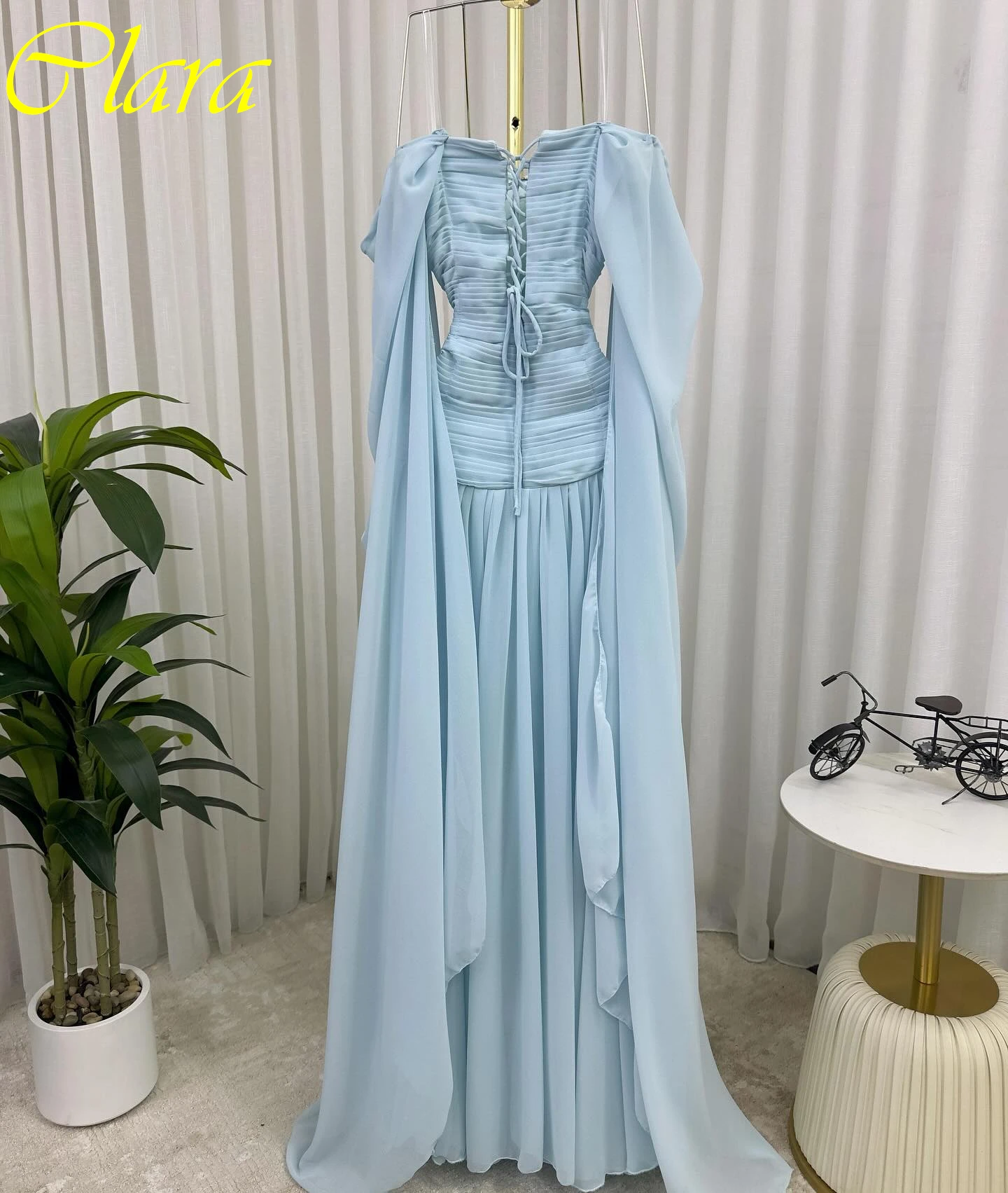 Sukienka wieczorowa w kształcie litery A z dekoltem w łódkę, elegancka, formalna, modna, wysokiej jakości, szyta na miarę, na specjalne okazje, z temperamentem, sukienka na studniówkę.